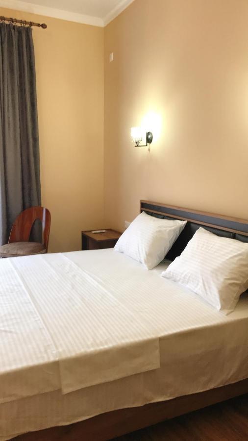 Hotel In Sukhum Suchumi Zewnętrze zdjęcie