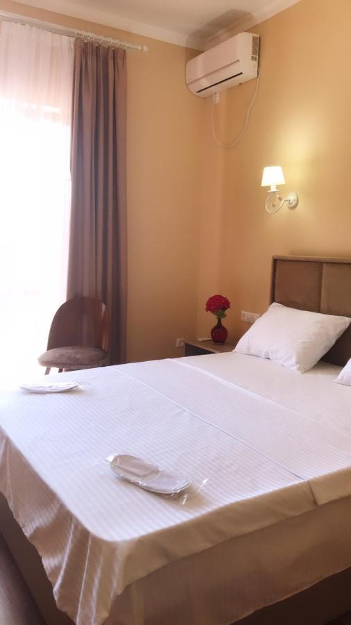 Hotel In Sukhum Suchumi Zewnętrze zdjęcie