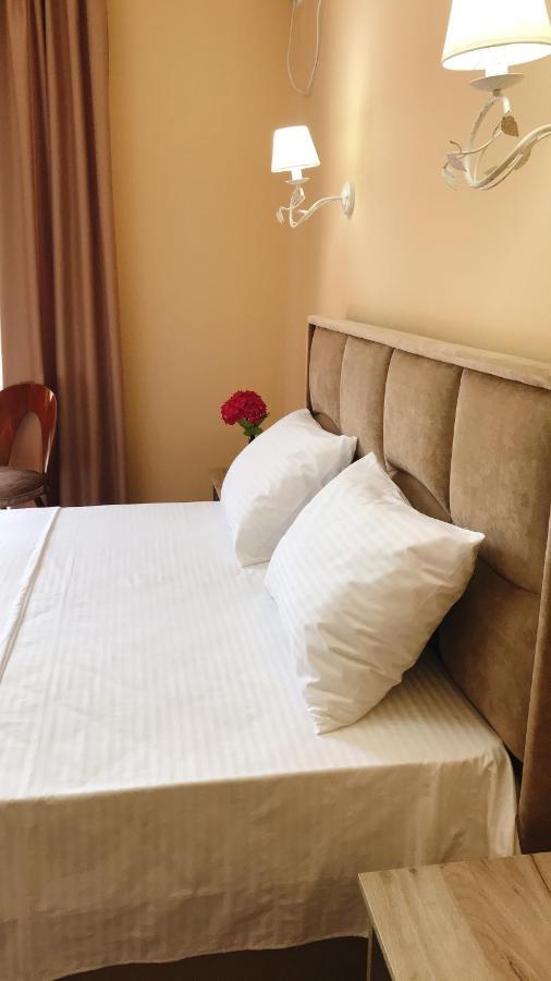 Hotel In Sukhum Suchumi Zewnętrze zdjęcie