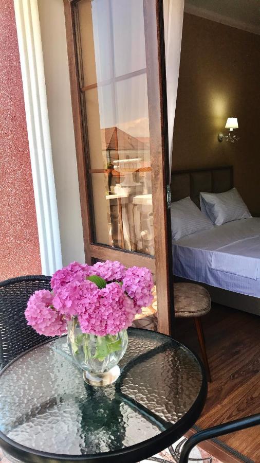 Hotel In Sukhum Suchumi Zewnętrze zdjęcie