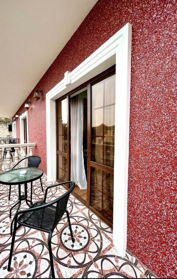Hotel In Sukhum Suchumi Zewnętrze zdjęcie